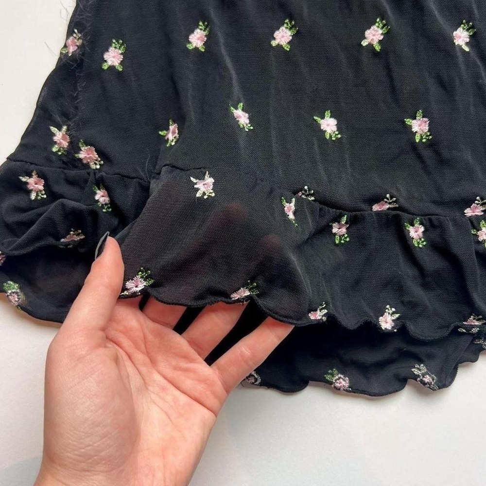 Vintage Rampage Black Corset with Pink Flower Embroidery - Picture 6 of 8